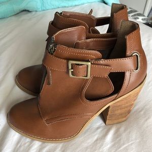 Call It Spring Cognac Booties size 9 RUN SMALL